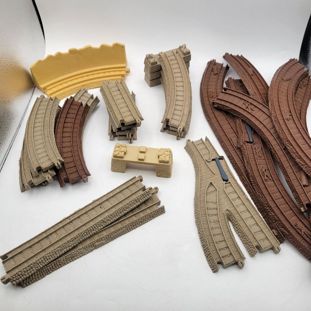 Thomas the Train & Friends Trackmaster Brown Track Lot of 26 Pieces